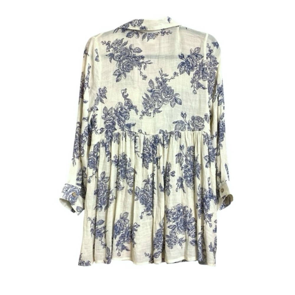 Paisley Vines Tunic Blue Floral Print Women's
Top- Size Medium - Picture 2 of 6